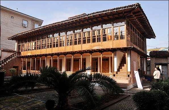 خانه‌ موزه میرزا کوچک خان جنگلی رشت