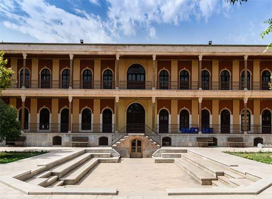 مدرسه فرانسوی های اصفهان