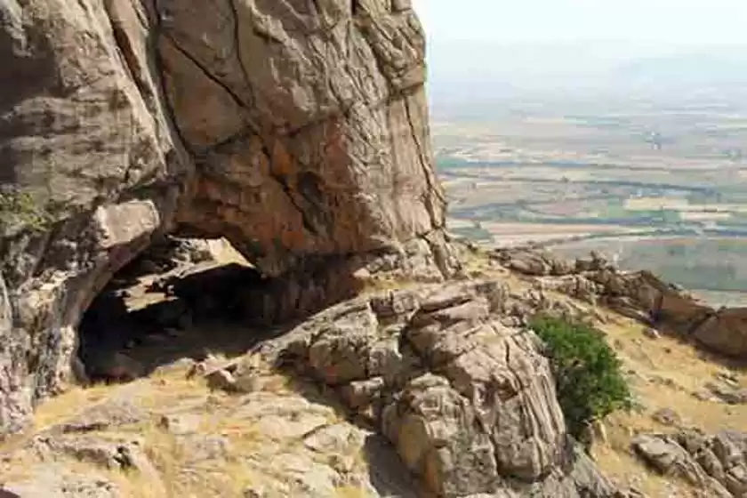 غار مردودر کرمانشاه