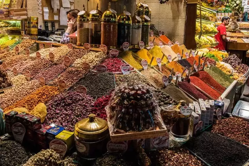 بازار ادویه استانبول (بازار مصری ها)