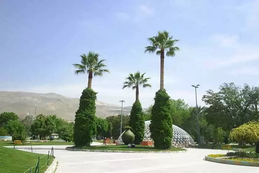 بوستان ولیعصر شیراز
