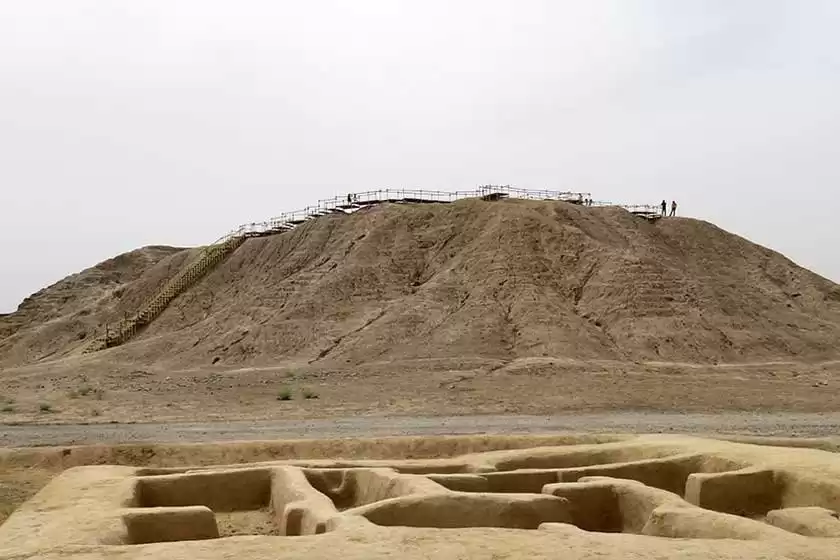 محوطه باستان شناسی روستای کنارصندل کرمان