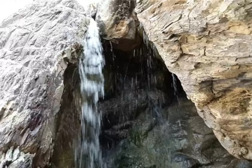 آبشار گرموسی نیک شهر