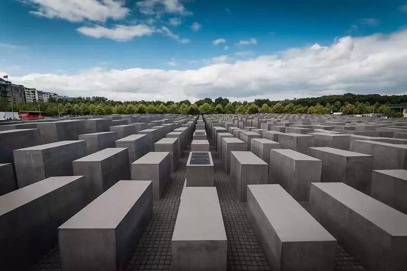 یادمان هولوکاست (یهودی‌ های کشته شده اروپا)