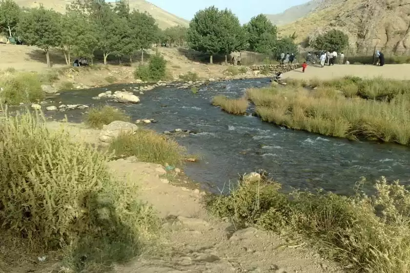 روستا ناو تنگ منصوری کرمانشاه