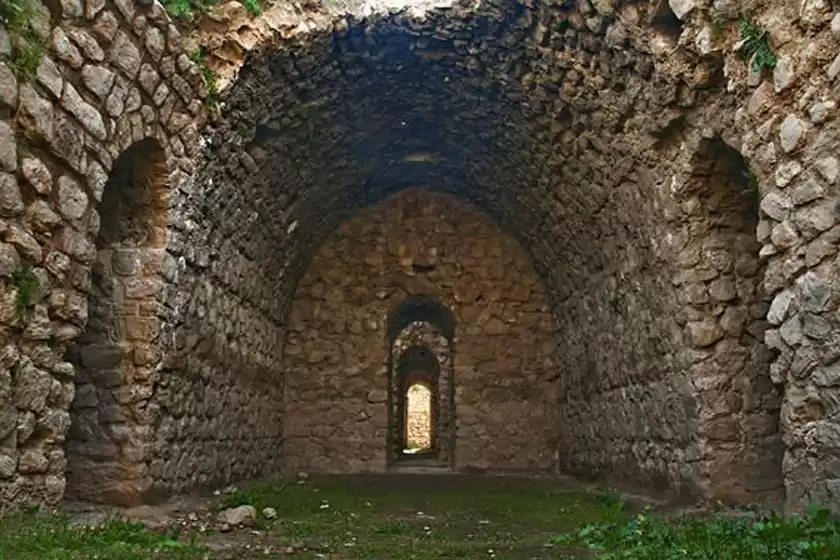 قلعه منیژه کرمانشاه