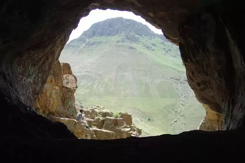 غار کبوتر (غار هامپوئیل)