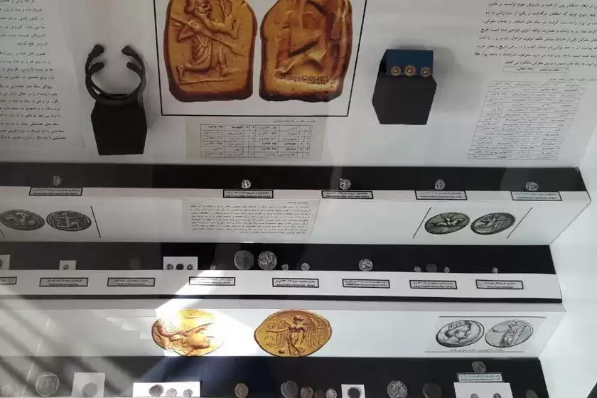 موزه مهر و سکه کومش
