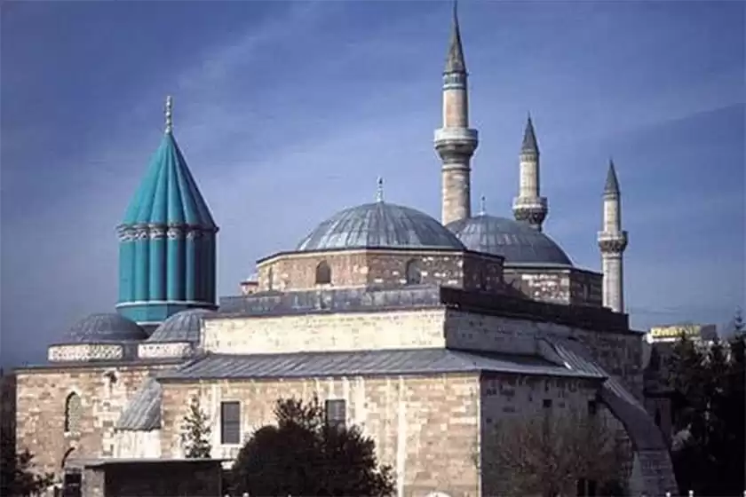 تربت و مسجد شمس تبریزی