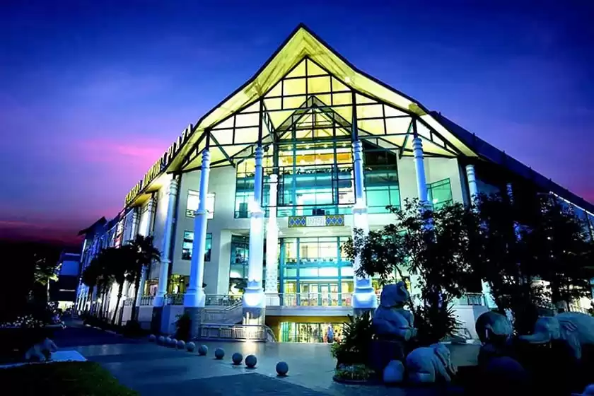 مرکز خرید سنترال پلازا چیانگ مای ایرپورت