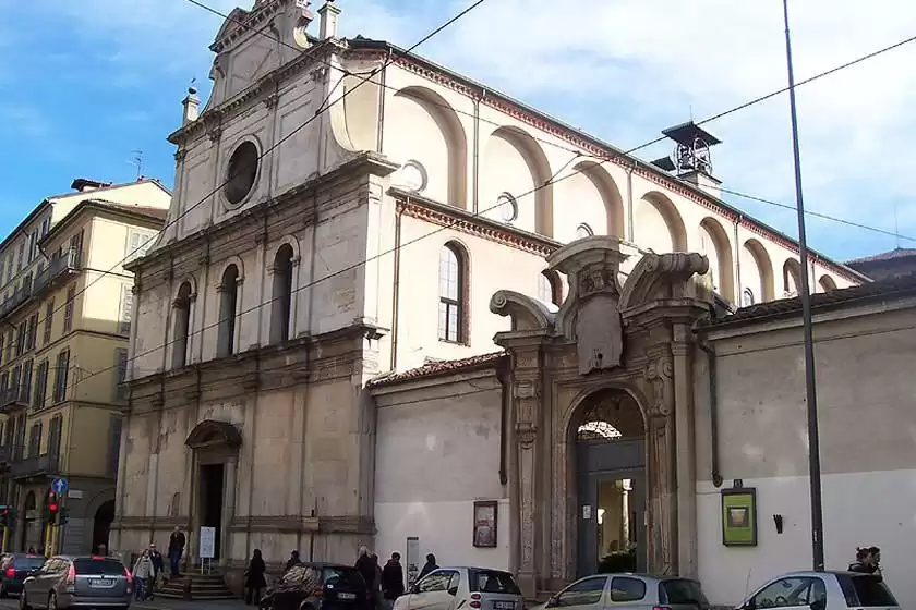 کلیسای سن موریزیو و موزه باستانشناسی