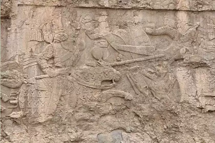 نقش برجسته پیروزی اردشیر فیروز آباد