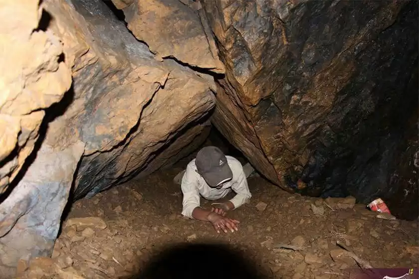 غار جلال آباد