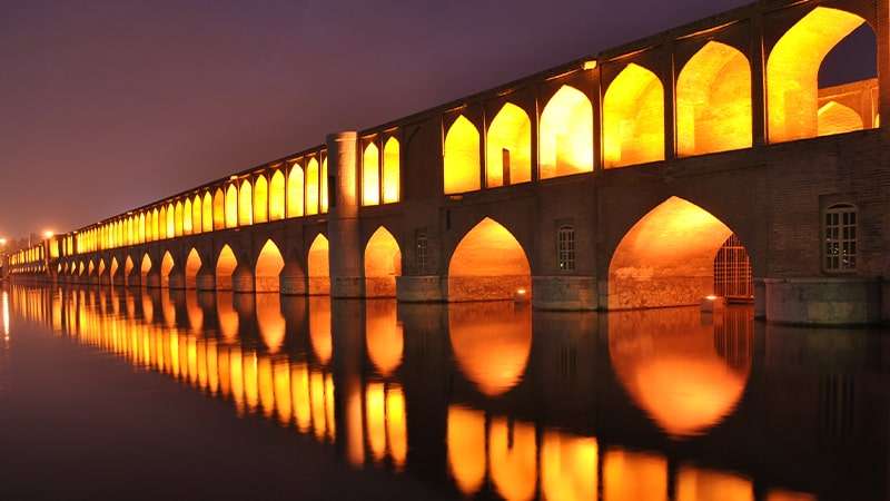 سی‌ و سه پل اصفهان