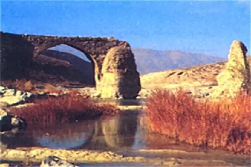 پل تاریخی استخر