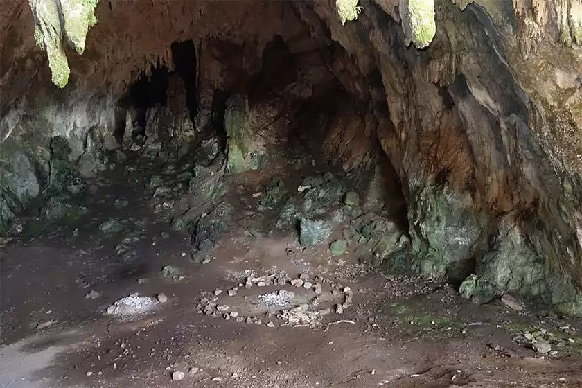 غار کوریکیان