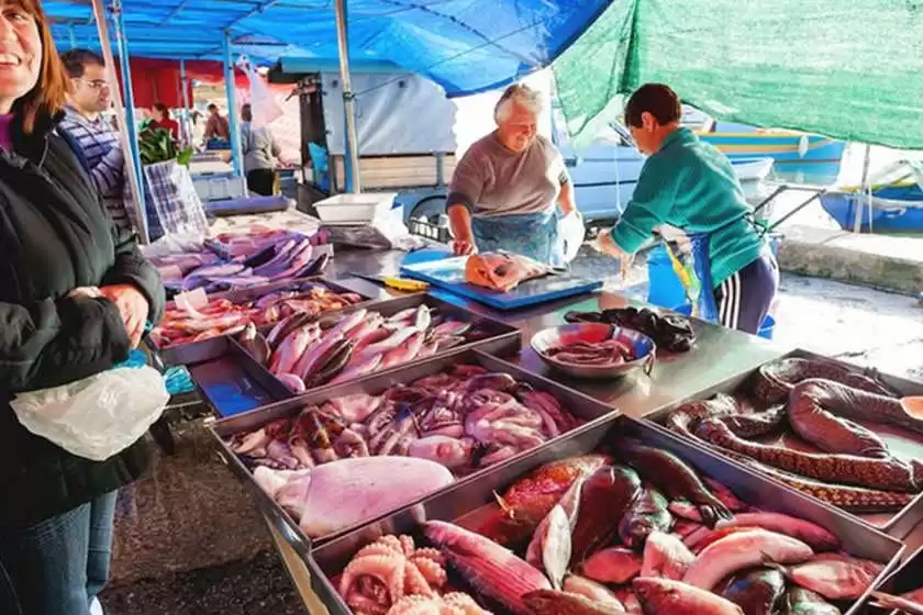 بازار ماهی مارساکلاک