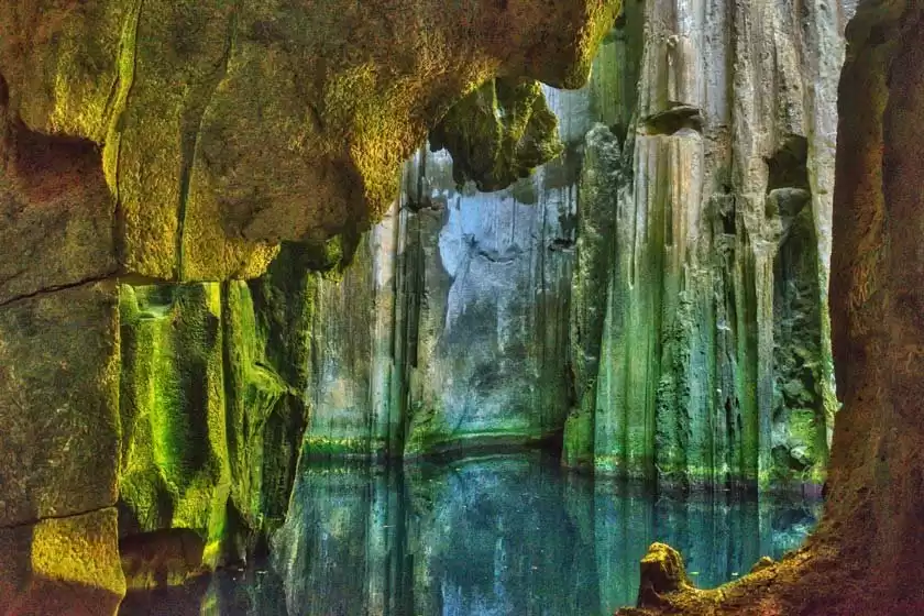 غارهای ساوایی لائو