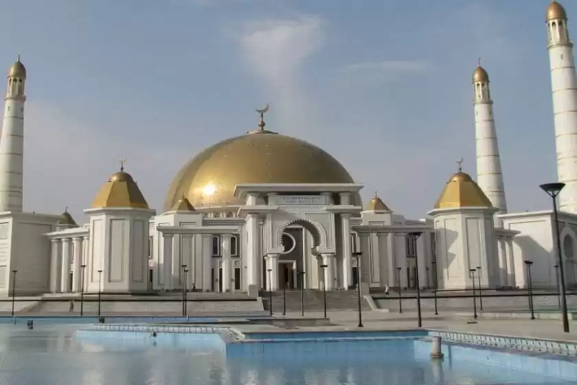 مسجد روح ترکمن باشی