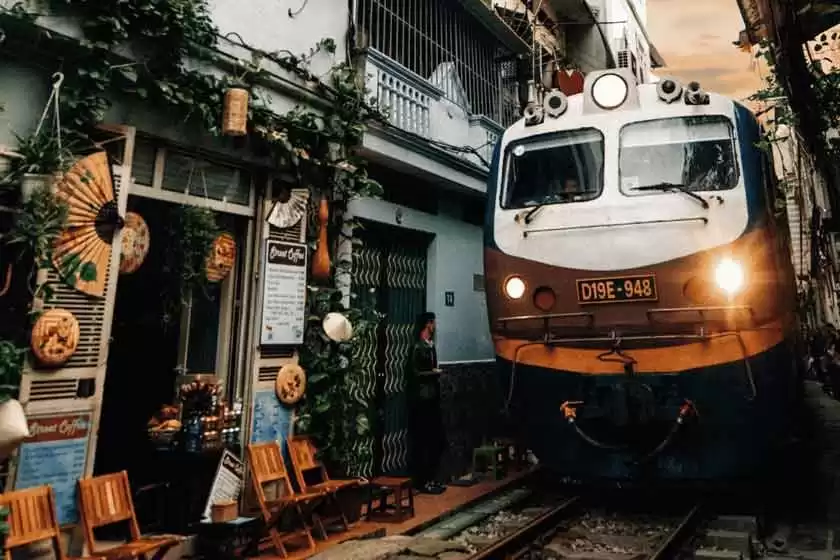 خیابان قطار هانوی ویتنام
