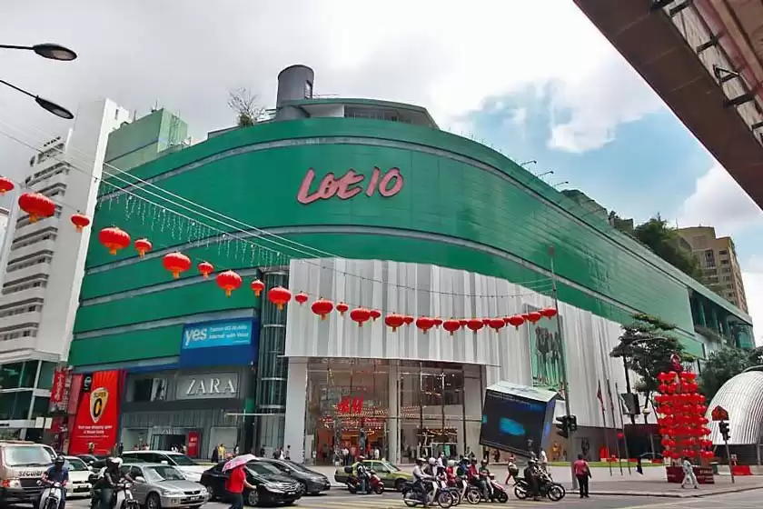 مرکز خرید لات 10 کوالالامپور