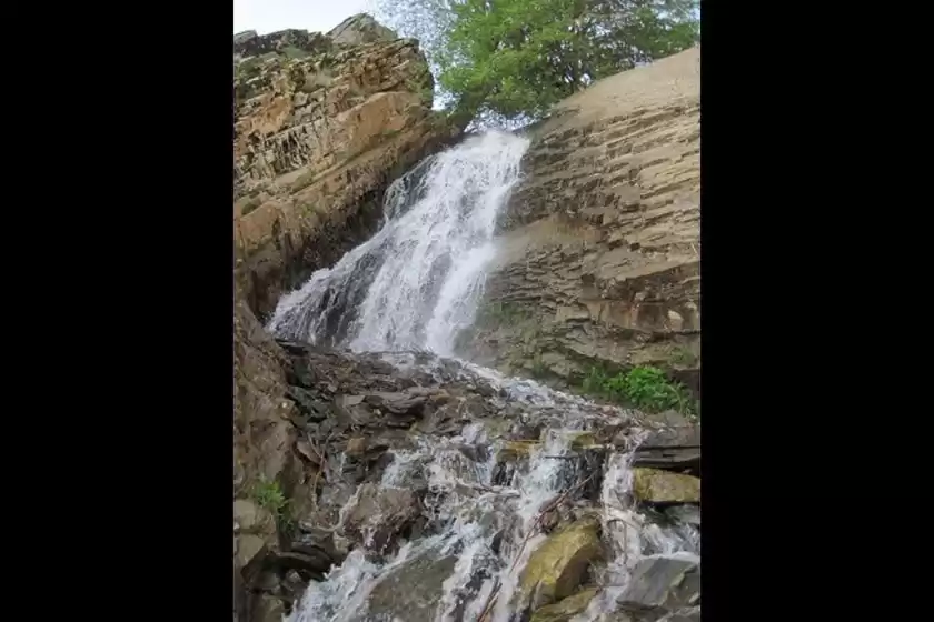 آبشار قلوز قروه