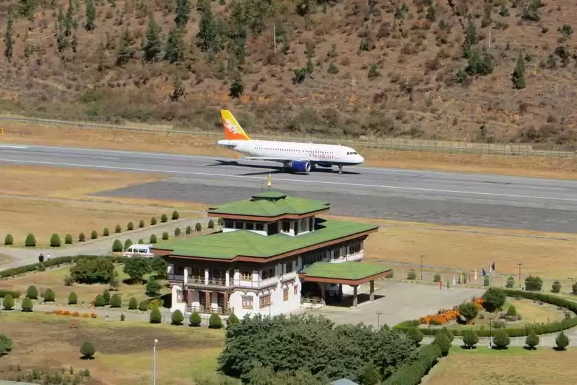 فرودگاه پارو بوتان