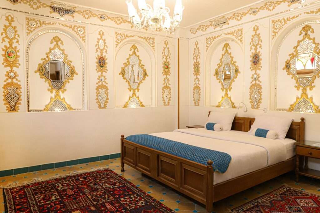 اقامتگاه سنتی قصر منشی اصفهان