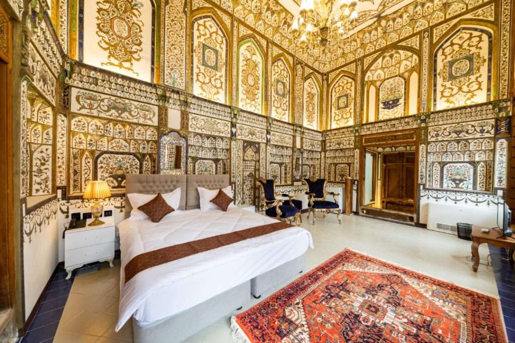 اقامتگاه سنتی کاخ سرهنگ اصفهان