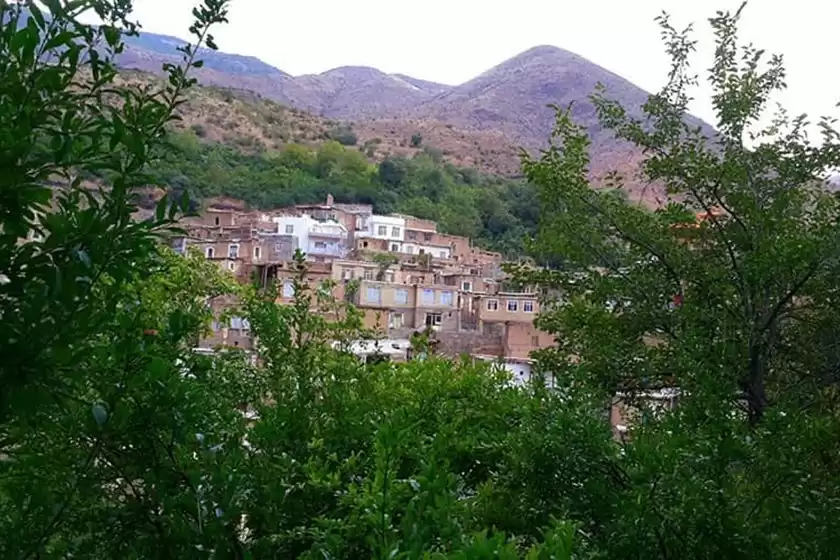 روستای اشتبین